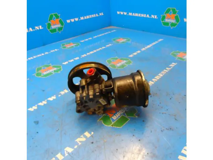 Power steering pump Toyota Yaris