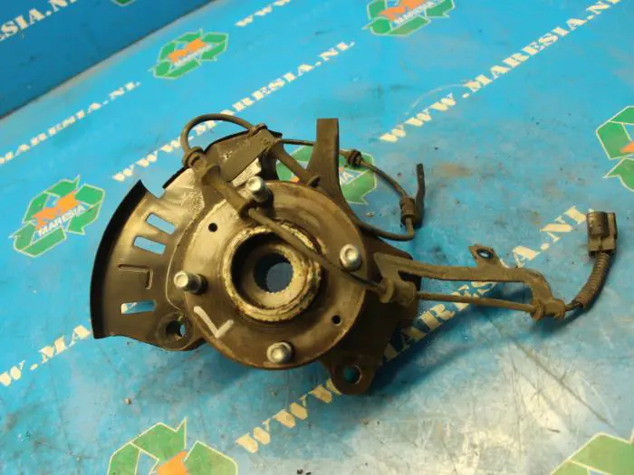 Fusee links-voor Hyundai I20