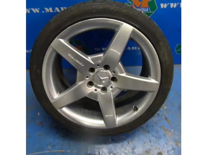 Wheel + tyre Mercedes SLK