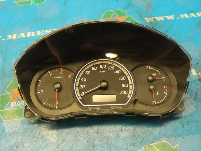 Instrument panel Suzuki Swift