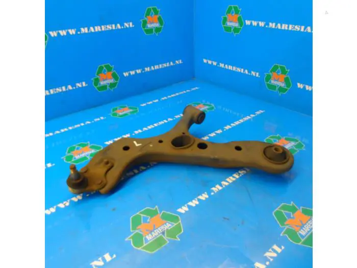 Front lower wishbone, left Toyota Rav-4