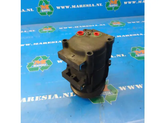 Air conditioning pump Ford Escort