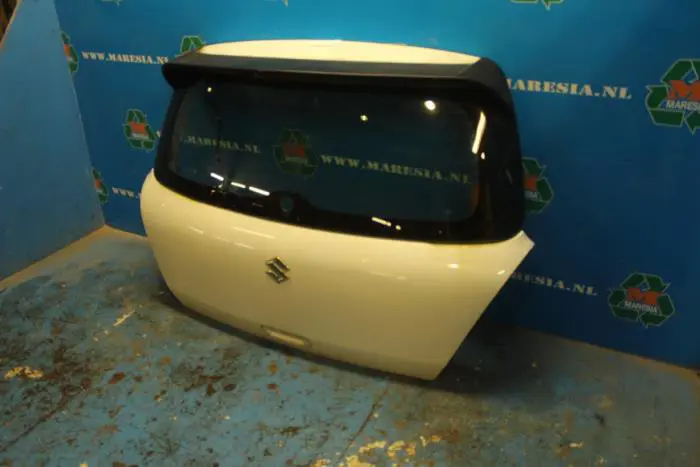 Tailgate Suzuki Swift