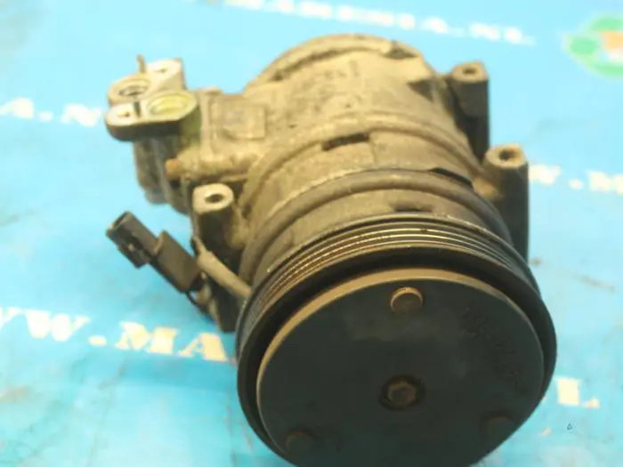 Air conditioning pump Kia Carnival