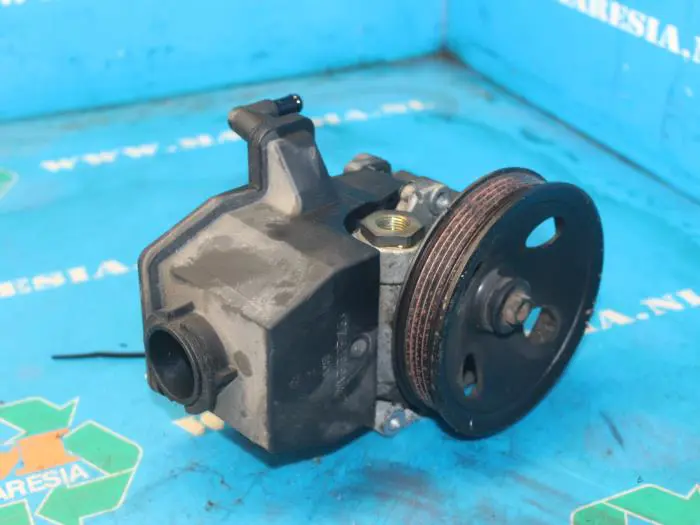 Power steering pump Mercedes C-Klasse