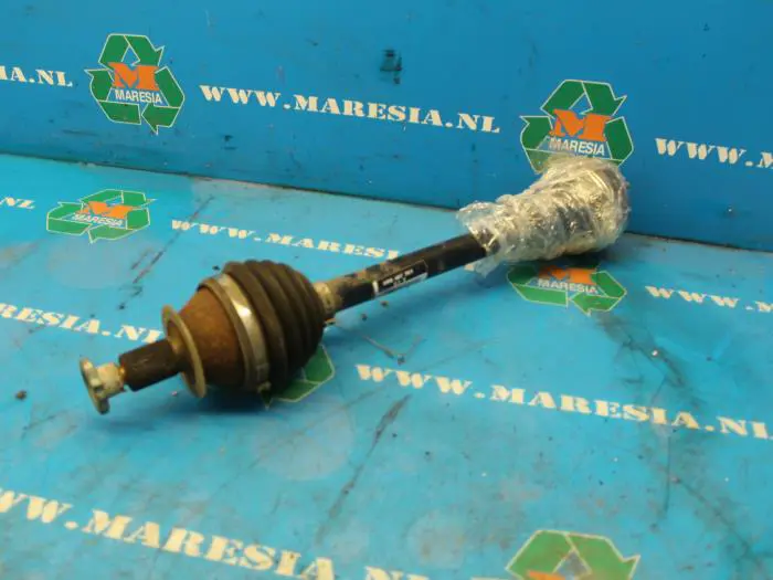 Front drive shaft, left Volkswagen Polo