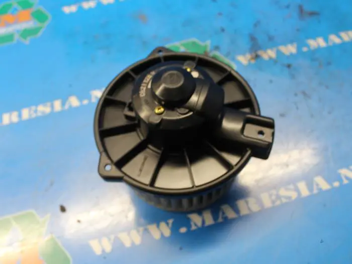 Heating and ventilation fan motor Toyota Yaris