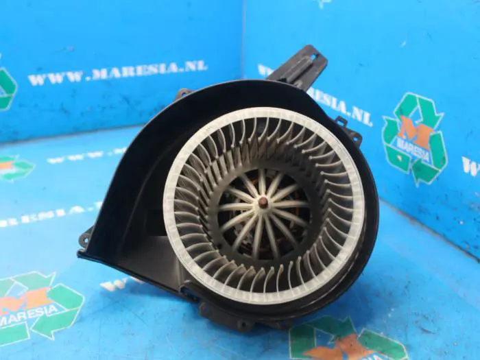 Heating and ventilation fan motor Skoda Fabia