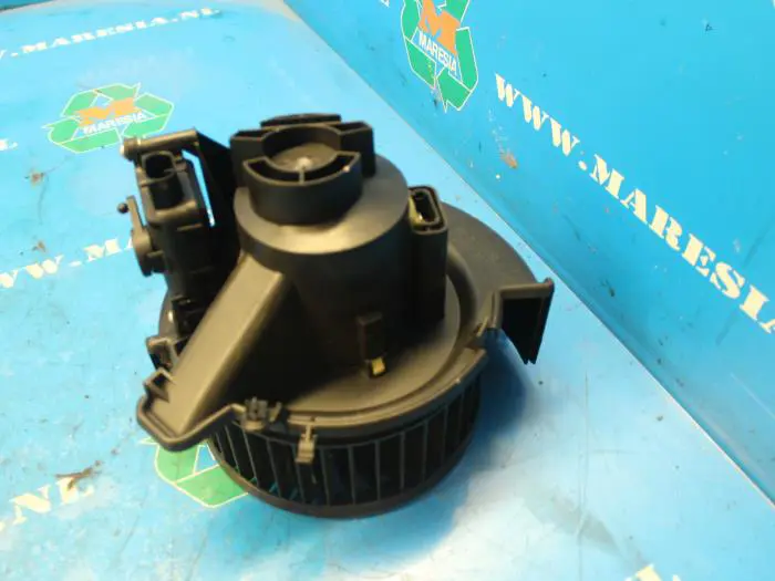 Heating and ventilation fan motor Opel Astra