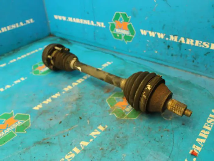 Front drive shaft, left Skoda Fabia