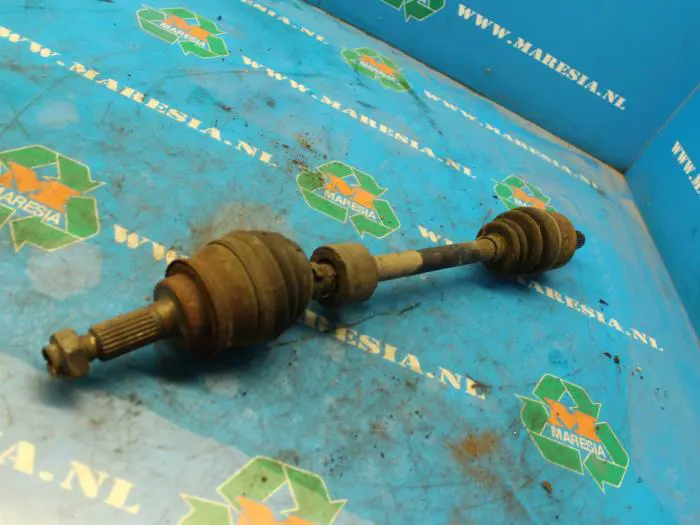 Aandrijfas links-voor Suzuki Wagon R+