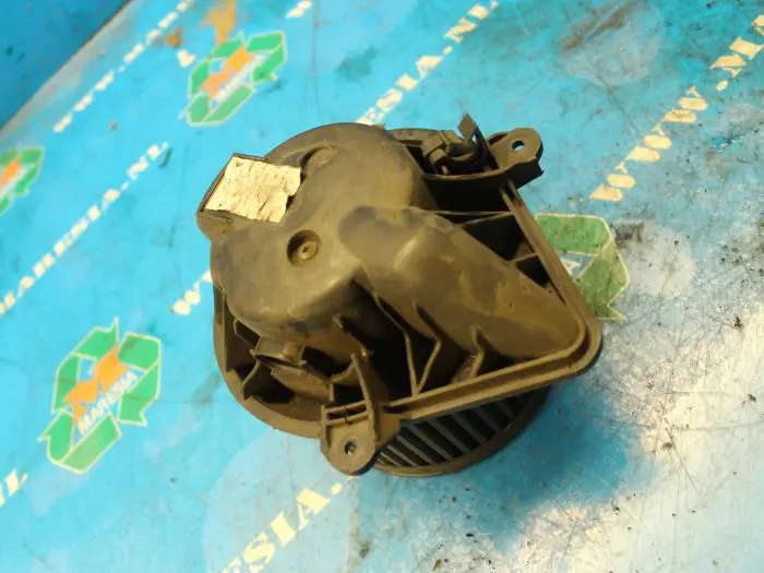 Heating and ventilation fan motor Opel Vivaro