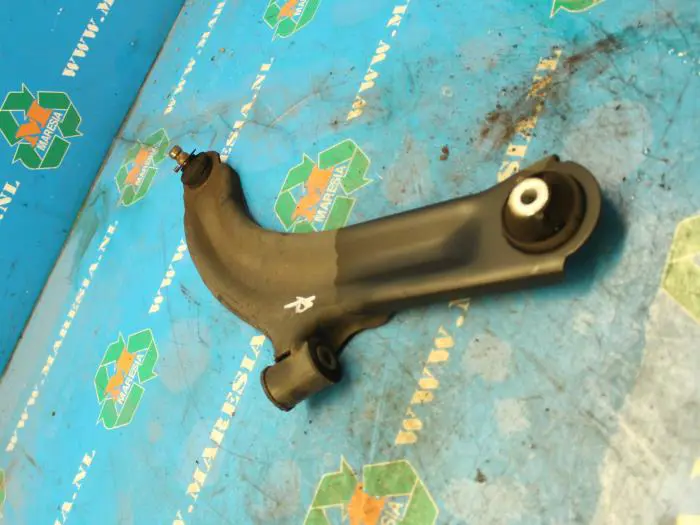 Front lower wishbone, right Nissan Micra