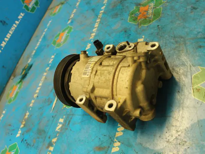 Air conditioning pump Kia Pro Cee'd