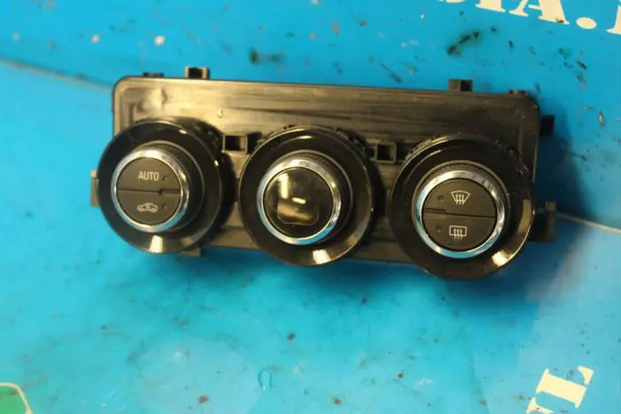 Heater control panel Opel Corsa