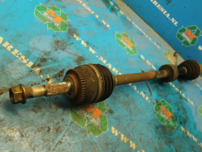 Front drive shaft, right Nissan Almera