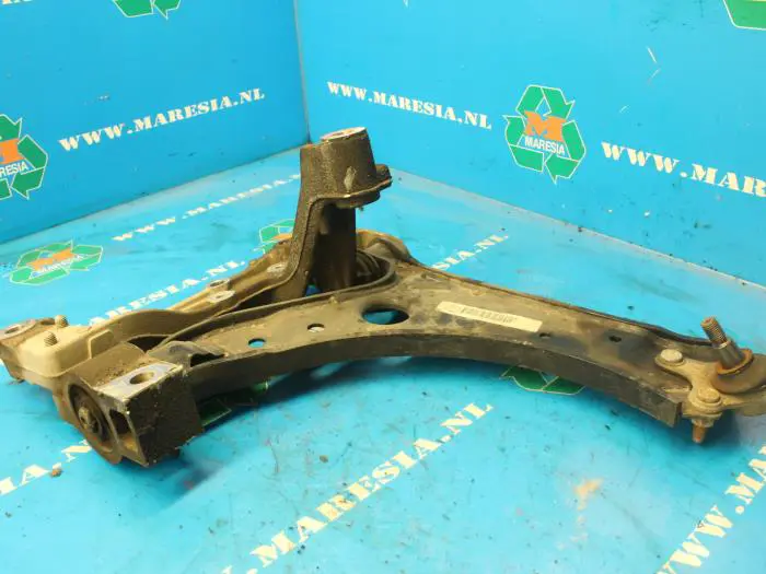 Front lower wishbone, right Volkswagen Jetta