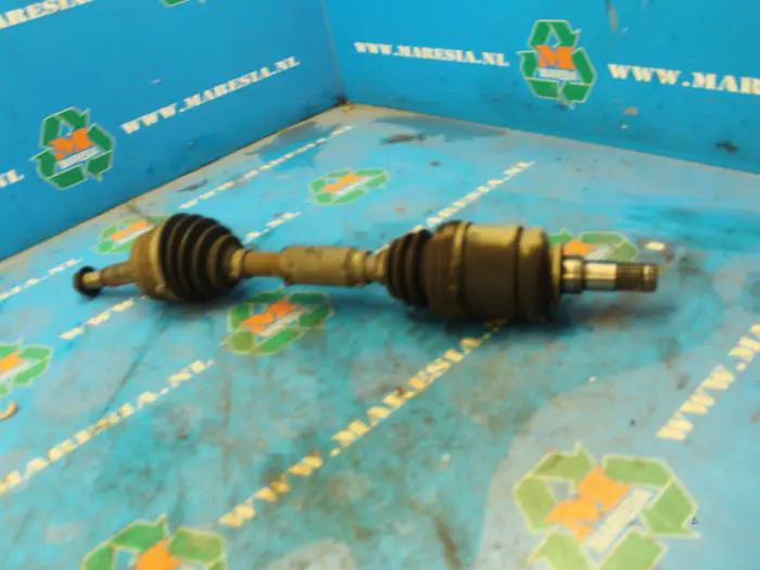 Front drive shaft, left Toyota Avensis