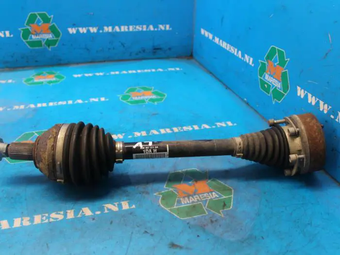 Front drive shaft, left Skoda Roomster