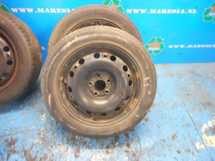 Wheel + tyre Skoda Fabia