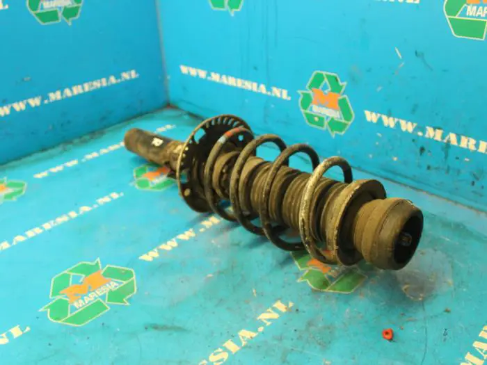 Front shock absorber rod, right Skoda Fabia