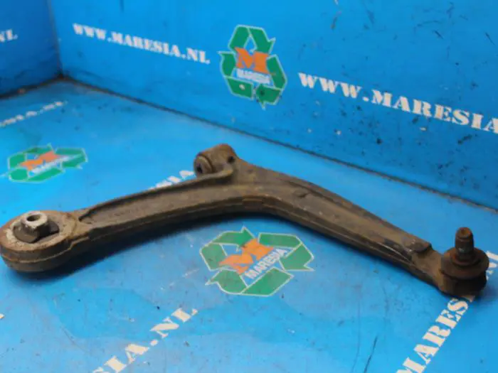 Front lower wishbone, right Ford KA