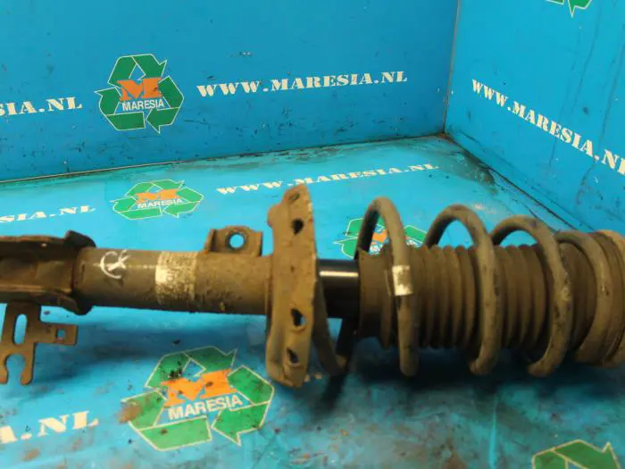 Front shock absorber rod, right Opel Astra