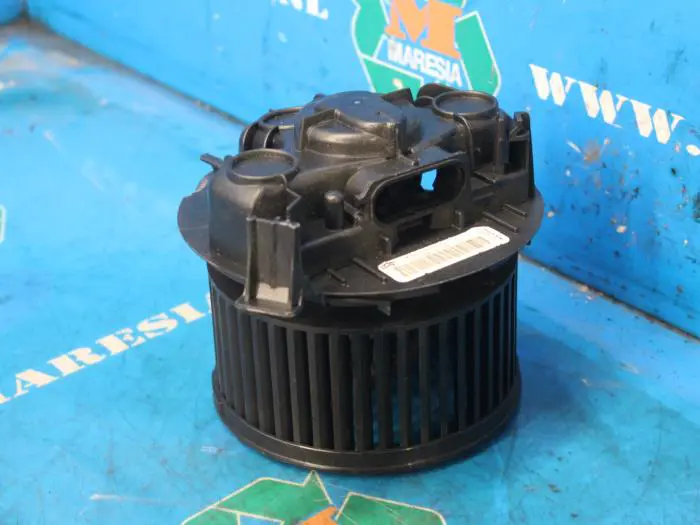 Heating and ventilation fan motor Nissan Micra