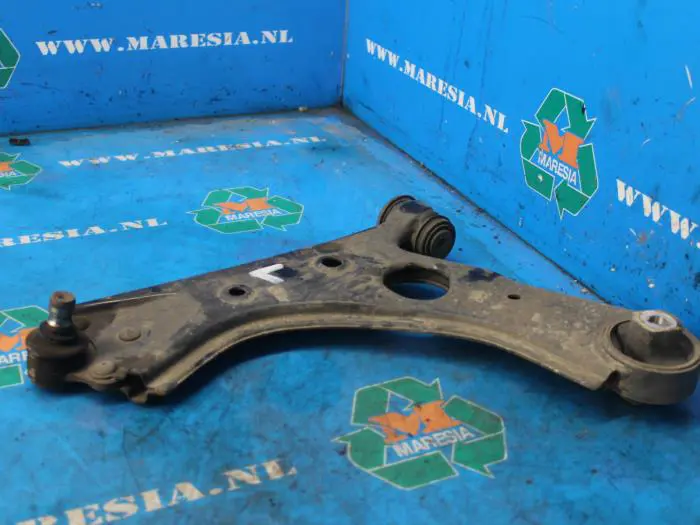 Front lower wishbone, left Opel Combo