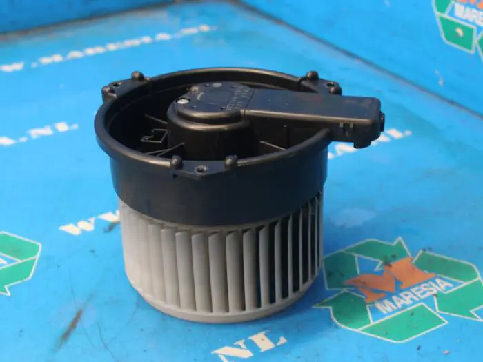 Heating and ventilation fan motor Daihatsu Cuore