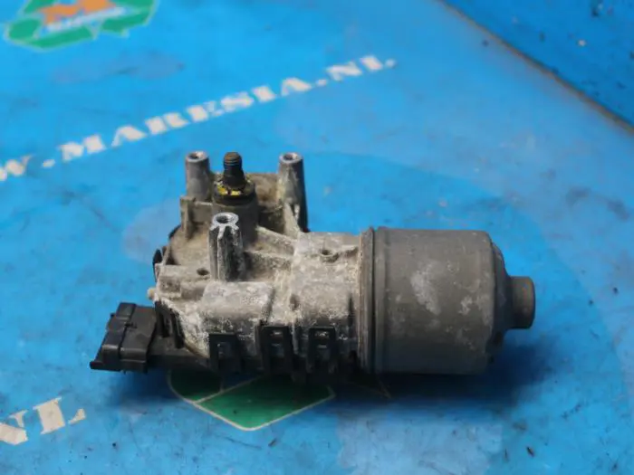 Front wiper motor Renault Twingo