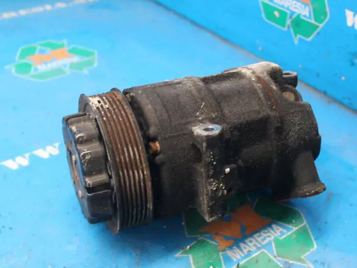 Air conditioning pump Opel Corsa