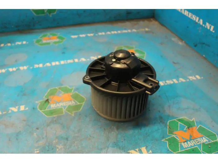 Heating and ventilation fan motor Toyota Yaris